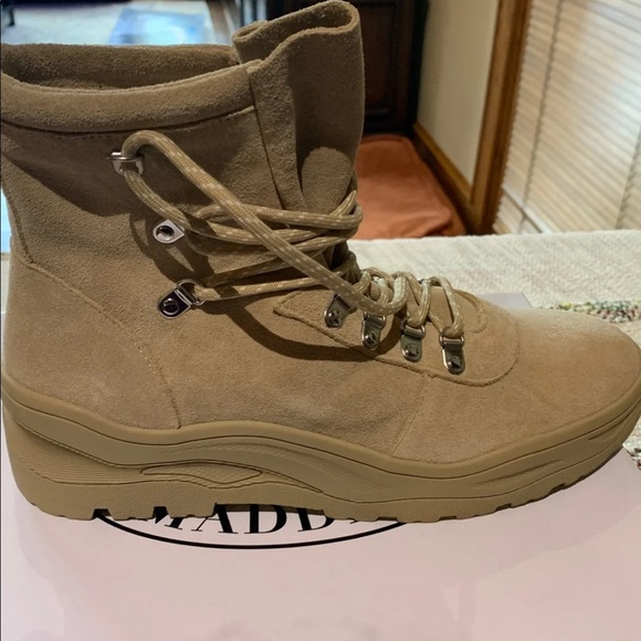 Suede Steve Madden Boots - Picture 2 of 5